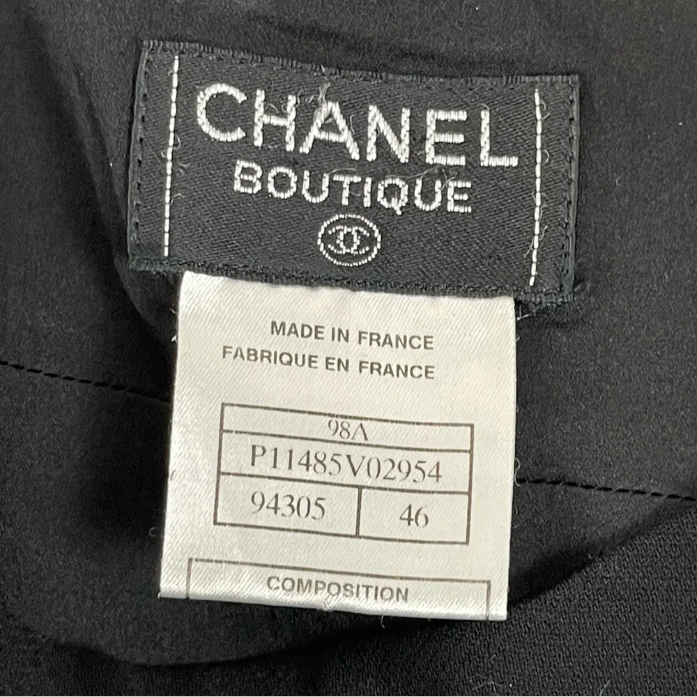 Chanel Boutique Black Wool Pencil Skirt‎ 98A P11485V02954 Size 46 Made in France